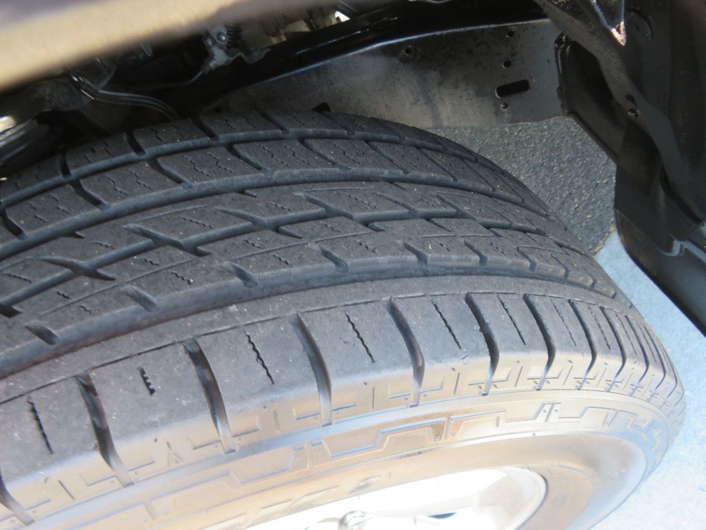 2006 Toyota 4Runner EXTRA CLEAN V8 4RUNNER LIMITED LEATHER 55 SERVICES RECORDS  - 23010985 - 16