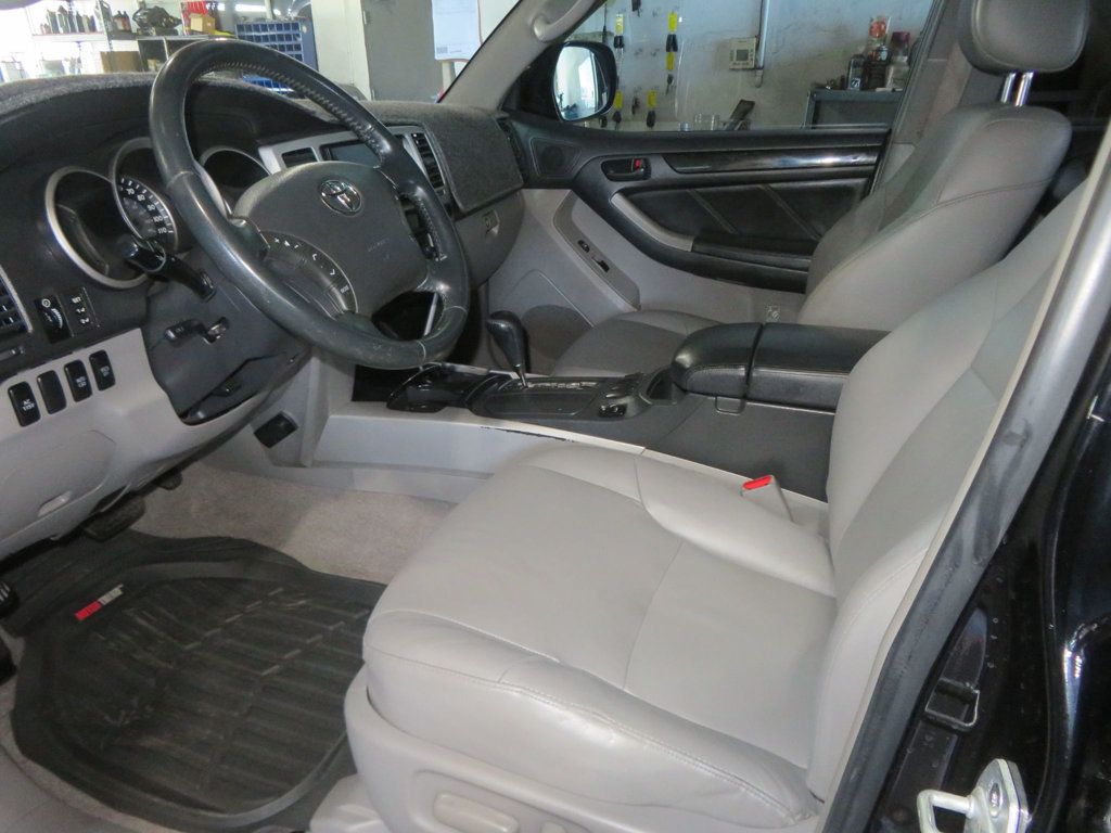 2006 Toyota 4Runner EXTRA CLEAN V8 4RUNNER LIMITED LEATHER 55 SERVICES RECORDS  - 23010985 - 19