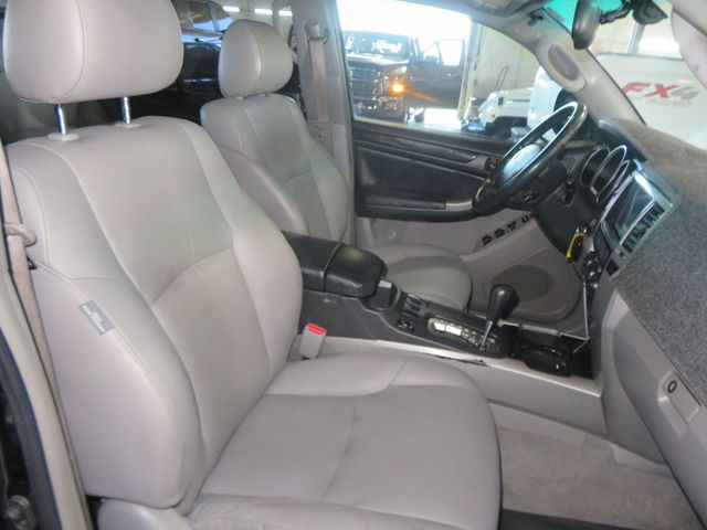 2006 Toyota 4Runner EXTRA CLEAN V8 4RUNNER LIMITED LEATHER 55 SERVICES RECORDS  - 23010985 - 35
