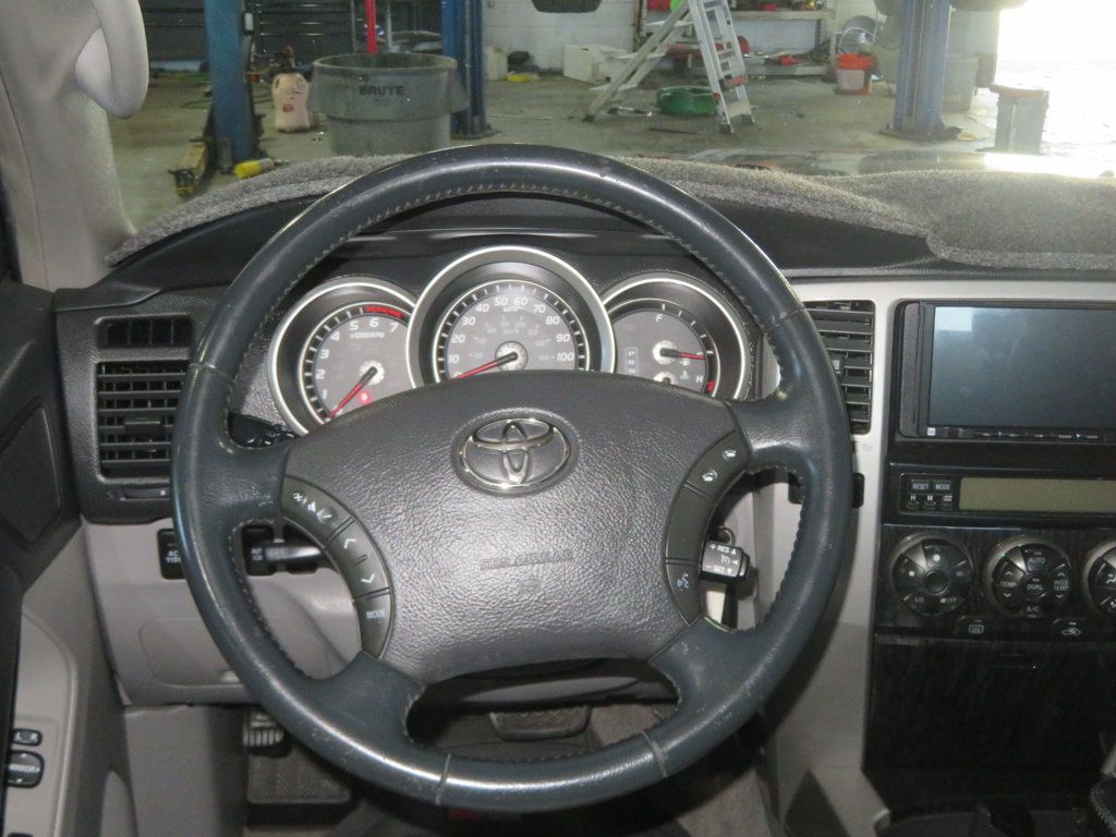 2006 Toyota 4Runner EXTRA CLEAN V8 4RUNNER LIMITED LEATHER 55 SERVICES RECORDS  - 23010985 - 37