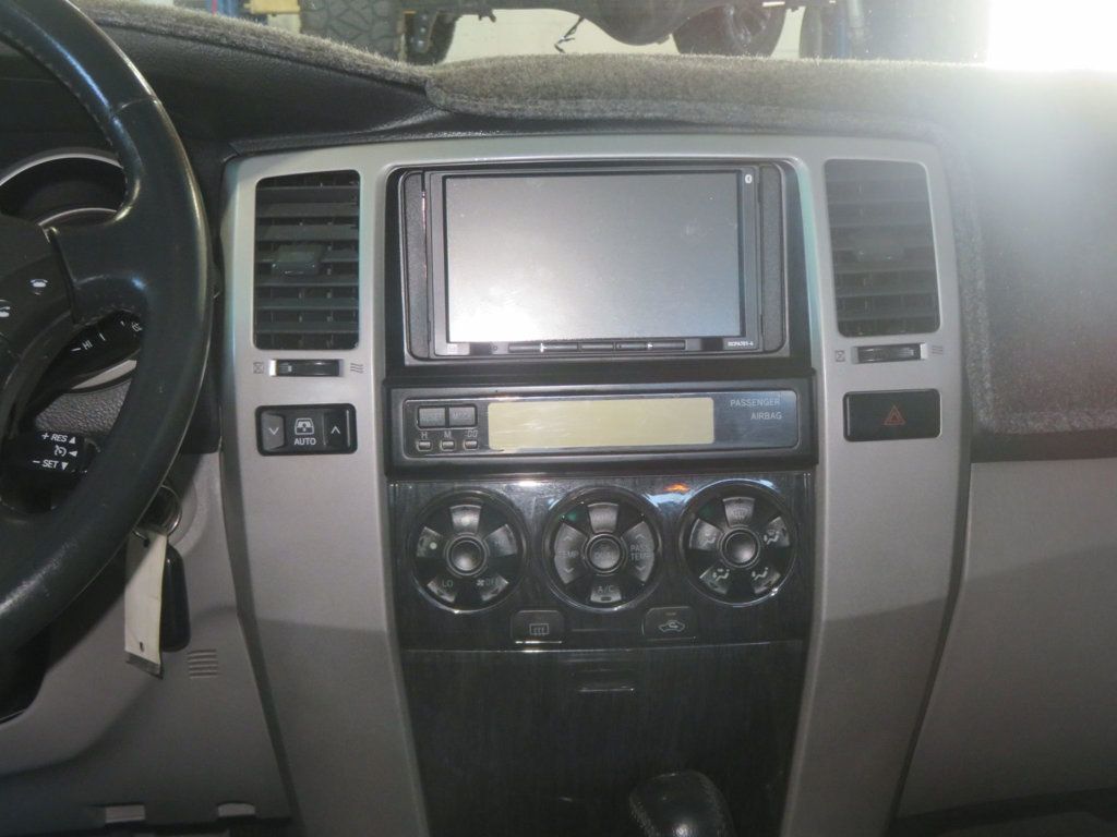 2006 Toyota 4Runner EXTRA CLEAN V8 4RUNNER LIMITED LEATHER 55 SERVICES RECORDS  - 23010985 - 39