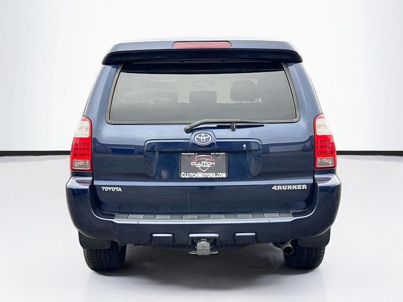 2006 Toyota 4Runner Limited 4dr SUV 4WD w/4.0L V6 - 22969607 - 5