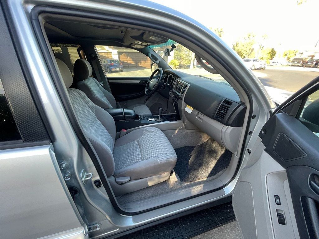 2006 Toyota 4Runner NO RUST! CALIFORNIA CAR! RIGHT EXAMPLE! TOO CLEAN! UPGRADE TIRES - 22736052 - 10