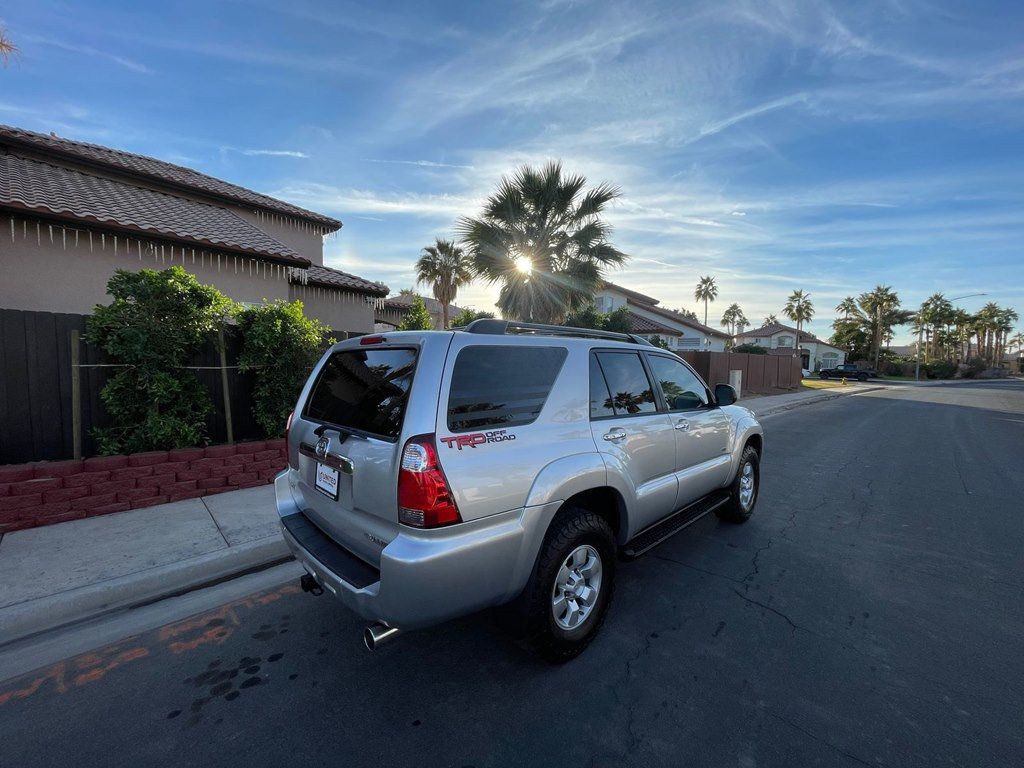 2006 Toyota 4Runner NO RUST! CALIFORNIA CAR! RIGHT EXAMPLE! TOO CLEAN! UPGRADE TIRES - 22736052 - 3