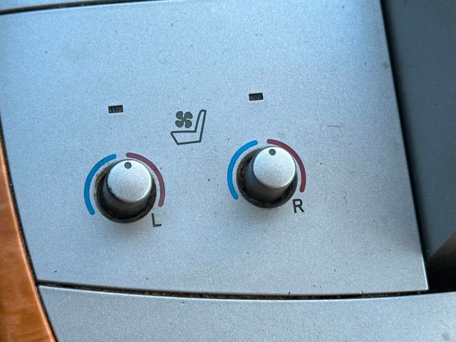 2006 Toyota Avalon 4dr Sedan Limited - 22937443 - 56