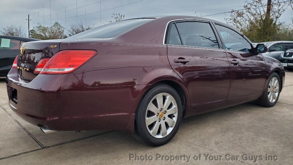 2006 Toyota Avalon 4dr Sedan XLS - 22749645 - 10