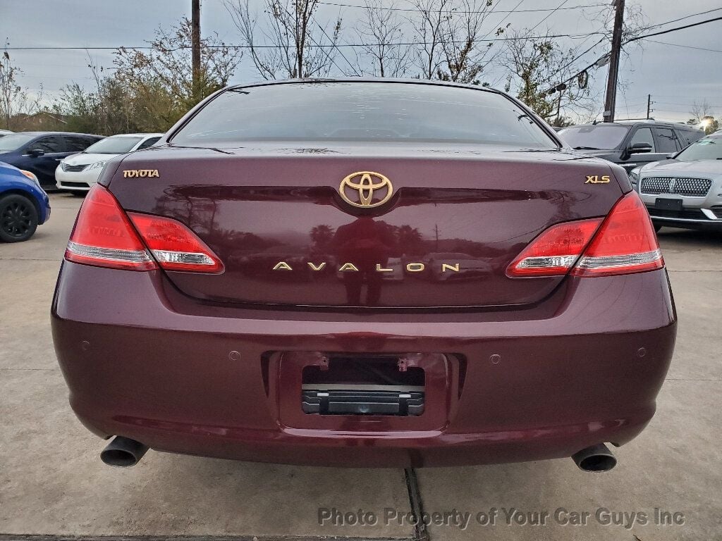 2006 Toyota Avalon 4dr Sedan XLS - 22749645 - 14