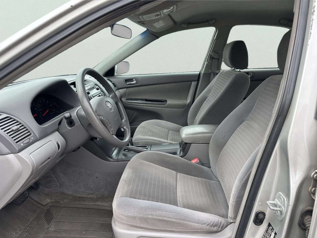 2006 Toyota Camry 4dr Sedan LE Automatic - 23029191 - 11