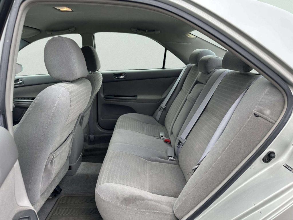 2006 Toyota Camry 4dr Sedan LE Automatic - 23029191 - 13