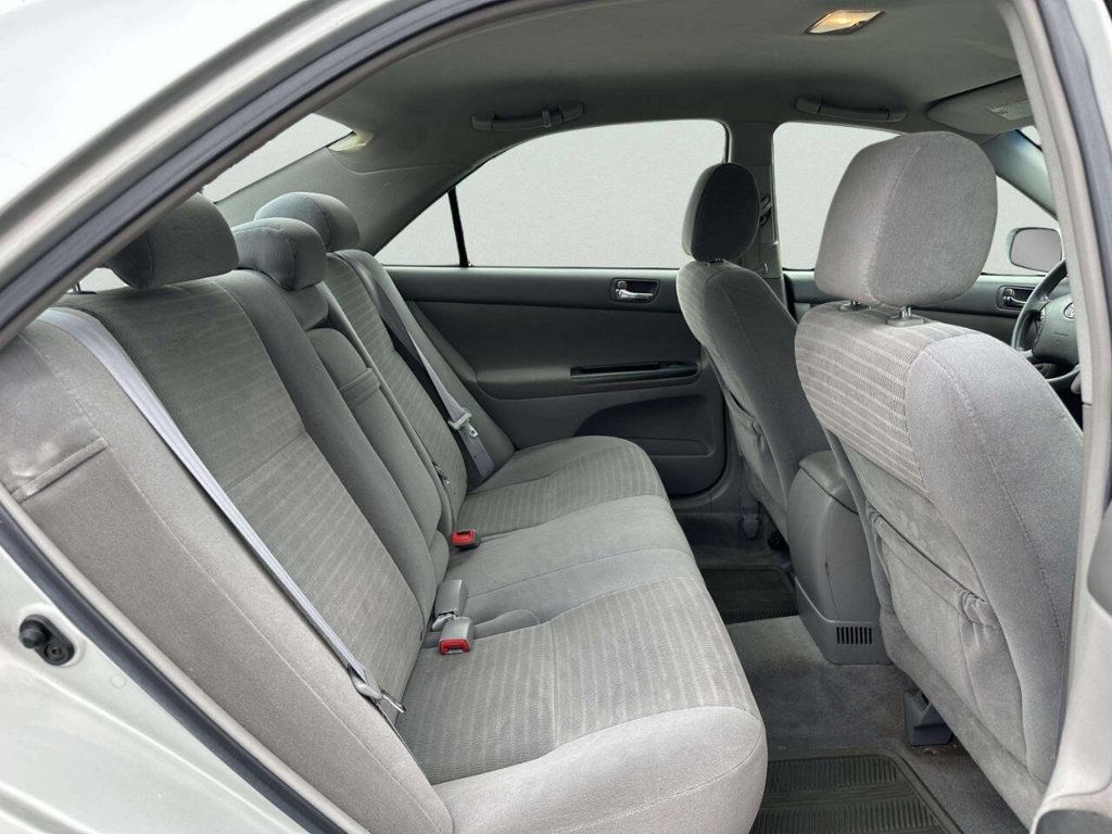2006 Toyota Camry 4dr Sedan LE Automatic - 23029191 - 15