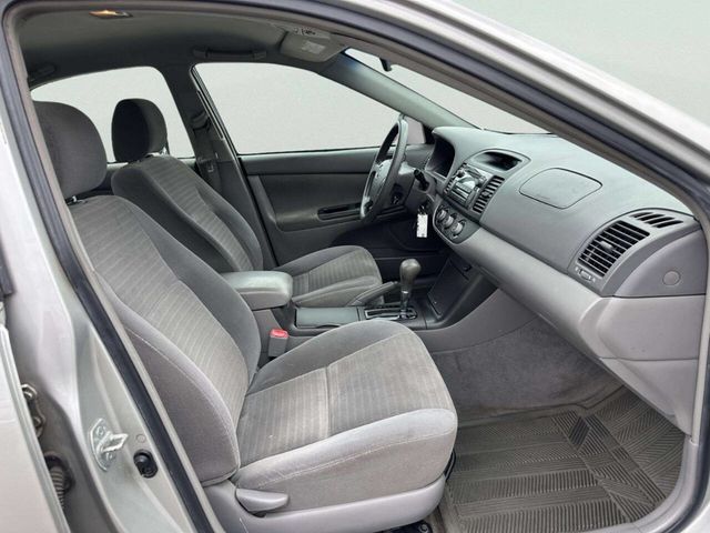 2006 Toyota Camry 4dr Sedan LE Automatic - 23029191 - 17