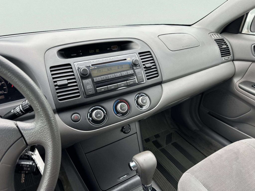 2006 Toyota Camry 4dr Sedan LE Automatic - 23029191 - 25