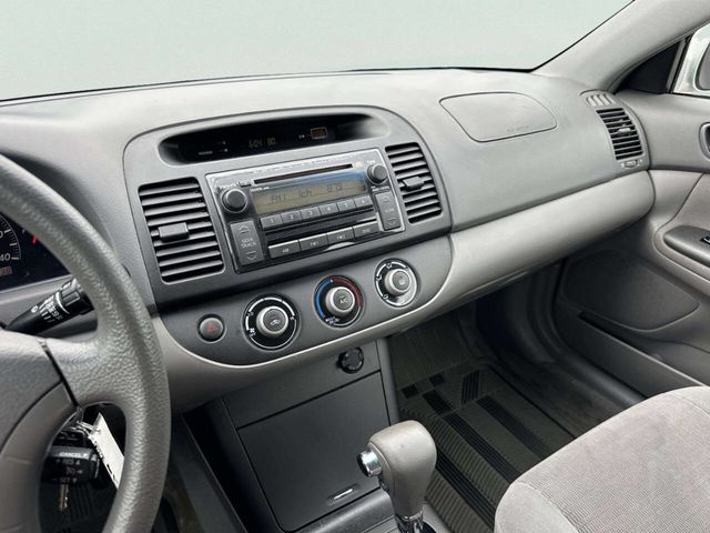 2006 Toyota Camry 4dr Sedan LE Automatic - 23029191 - 25