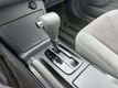 2006 Toyota Camry 4dr Sedan LE Automatic - 23029191 - 26