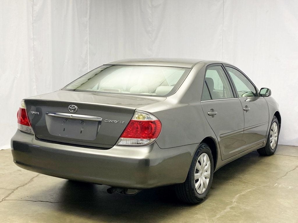 2006 Toyota Camry 4dr Sedan LE Automatic - 22550697 - 3