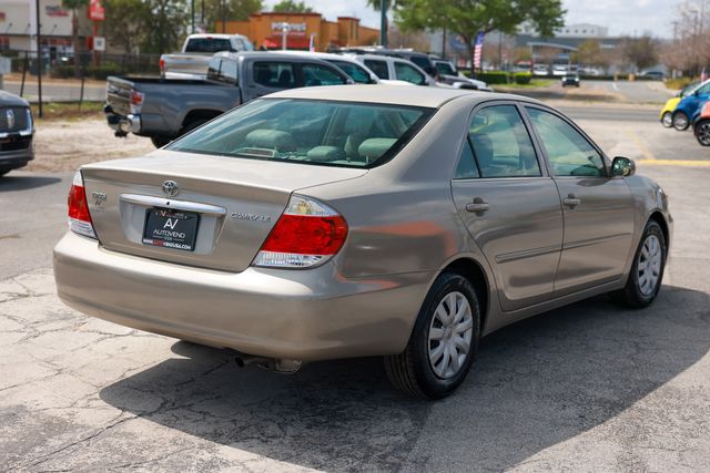 2006 Toyota Camry 4dr Sedan LE Automatic - 22993071 - 13