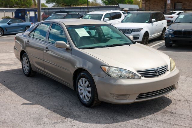 2006 Toyota Camry 4dr Sedan LE Automatic - 22993071 - 17
