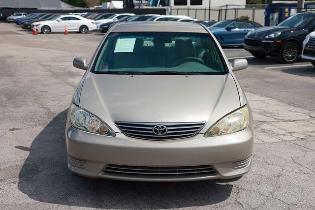 2006 Toyota Camry 4dr Sedan LE Automatic - 22993071 - 21