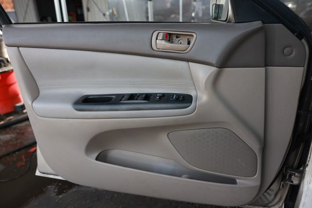 2006 Toyota Camry 4dr Sedan LE Automatic - 22993071 - 42