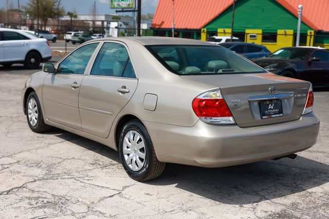 2006 Toyota Camry 4dr Sedan LE Automatic - 22993071 - 7
