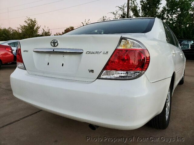2006 Toyota Camry 4dr Sedan LE Automatic - 22940667 - 15