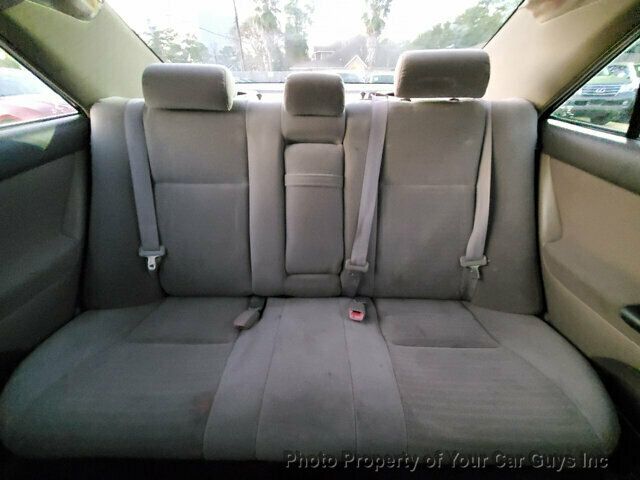 2006 Toyota Camry 4dr Sedan LE Automatic - 22940667 - 30