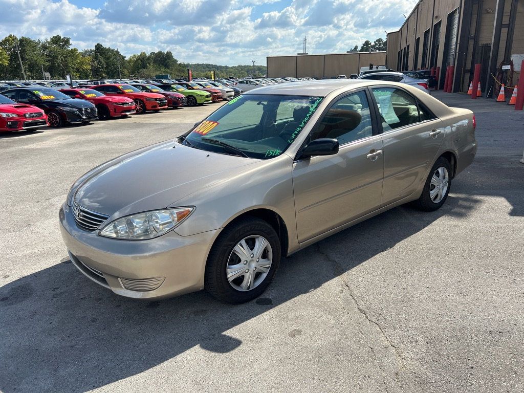 2006 Toyota Camry photo 2