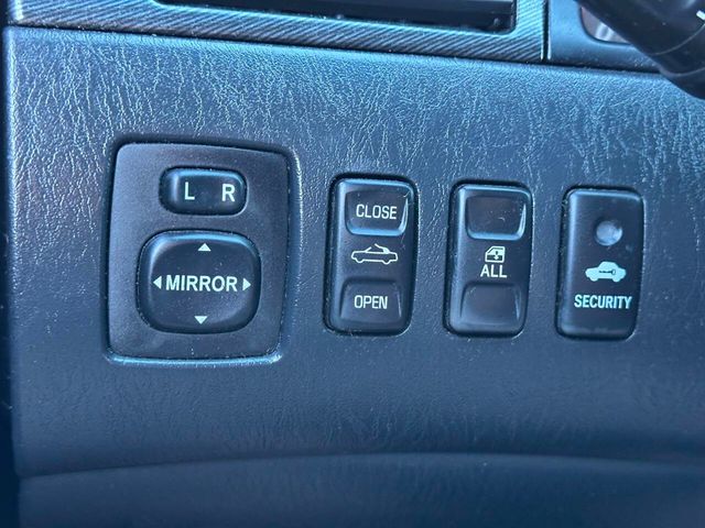 2006 Toyota Camry Solara 2dr Convertible SE V6 Automatic - 22951789 - 33