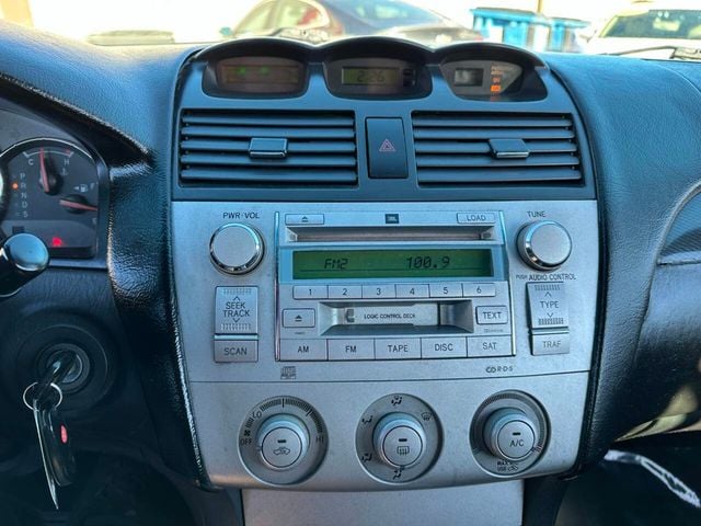 2006 Toyota Camry Solara 2dr Convertible SE V6 Automatic - 22951789 - 34