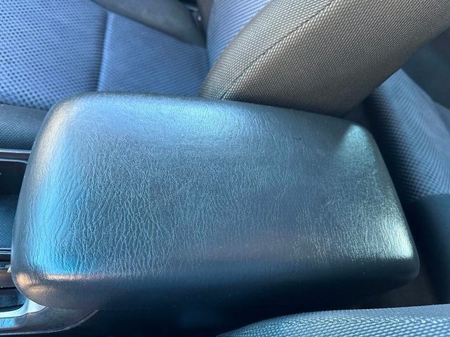 2006 Toyota Camry Solara 2dr Convertible SE V6 Automatic - 22951789 - 38