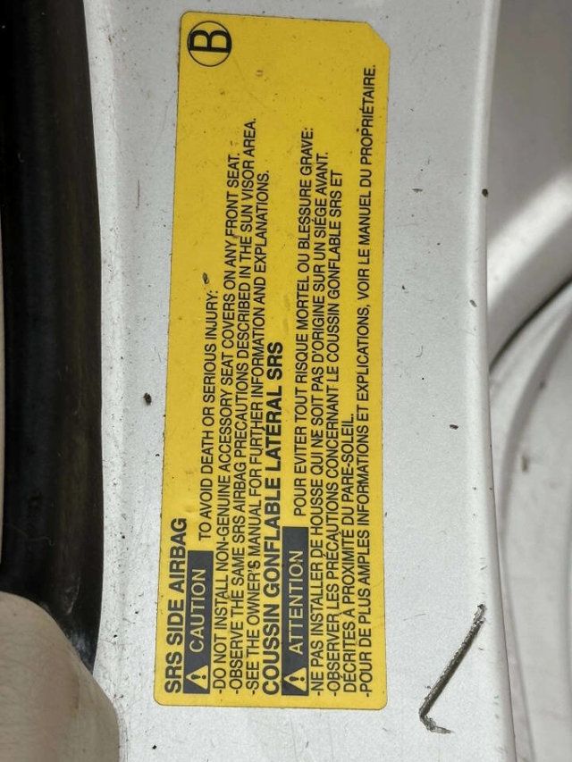 2006 Toyota Camry Solara 2dr Convertible SLE V6 Automatic - 22952395 - 18