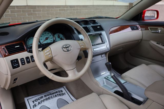 2006 Toyota Camry Solara 2dr Convertible SLE V6 Automatic - 22970850 - 17