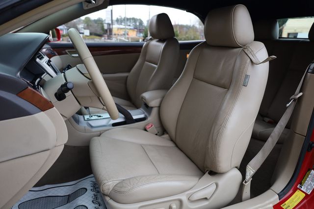 2006 Toyota Camry Solara 2dr Convertible SLE V6 Automatic - 22970850 - 19