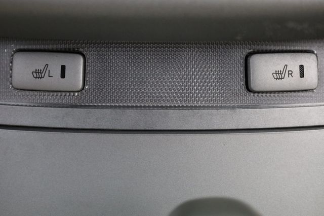 2006 Toyota Camry Solara 2dr Convertible SLE V6 Automatic - 22970850 - 31