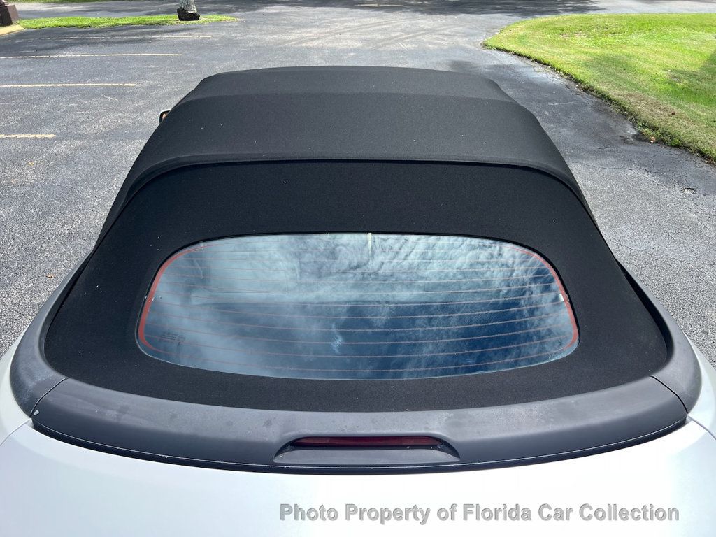 2006 Toyota Camry Solara Convertible SLE V6 - 22920688 - 31