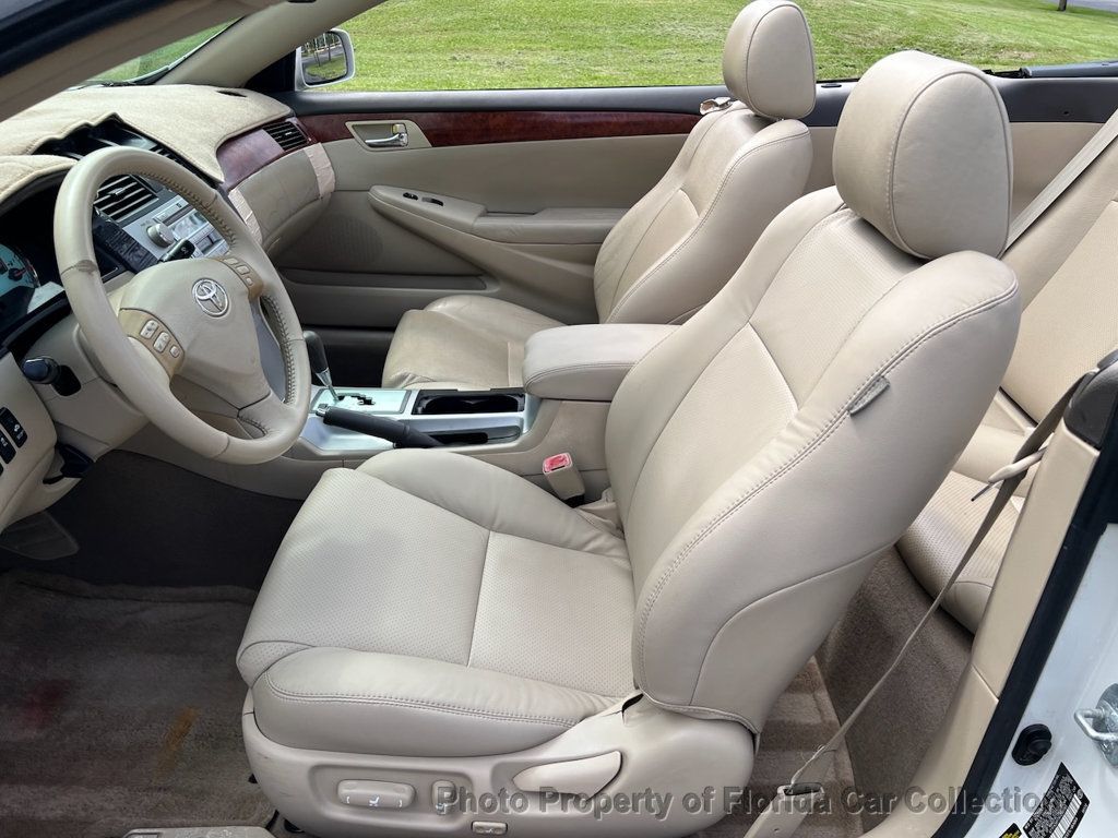 2006 Toyota Camry Solara Convertible SLE V6 - 22920688 - 32