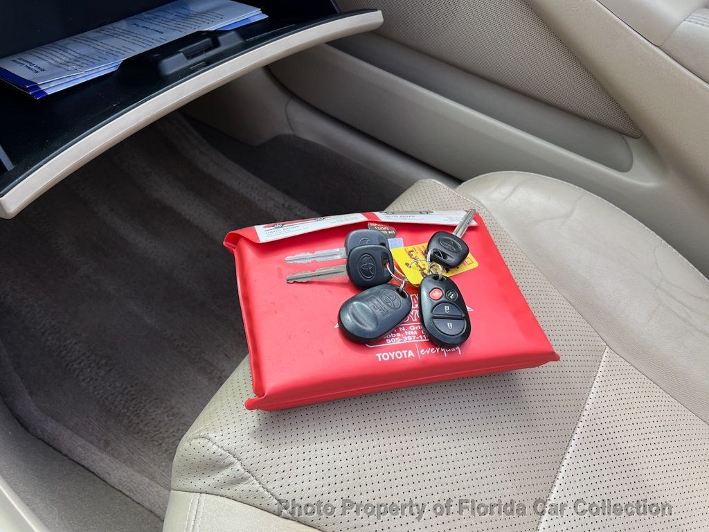 2006 Toyota Camry Solara Convertible SLE V6 - 22920688 - 39