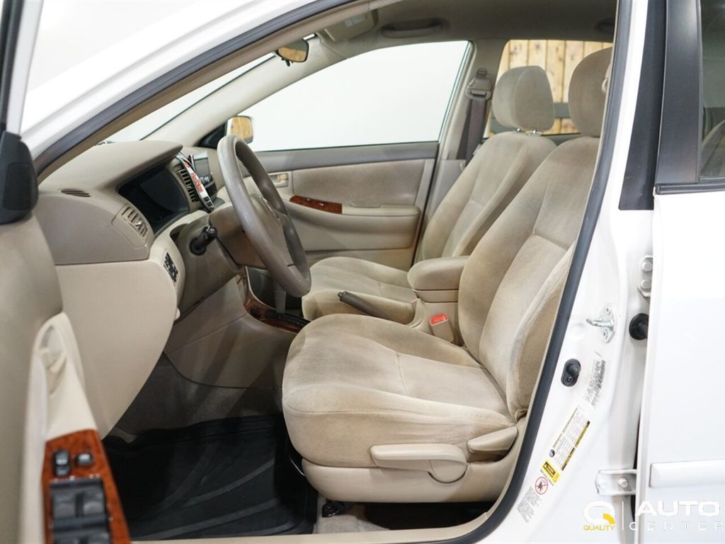 2006 Toyota Corolla 4dr Sedan LE Automatic - 23079535 - 10