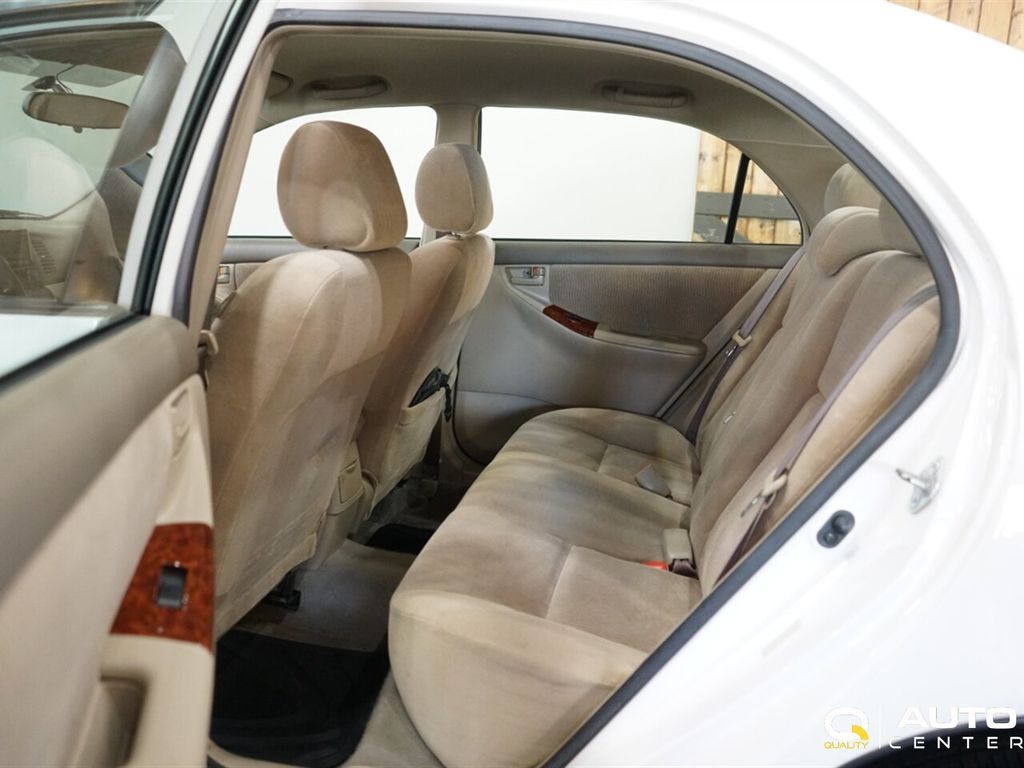 2006 Toyota Corolla 4dr Sedan LE Automatic - 23079535 - 19
