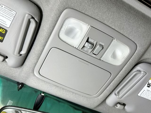 2006 Toyota Highlander 4dr V6 4WD Limited w/3rd Row - 23081215 - 27