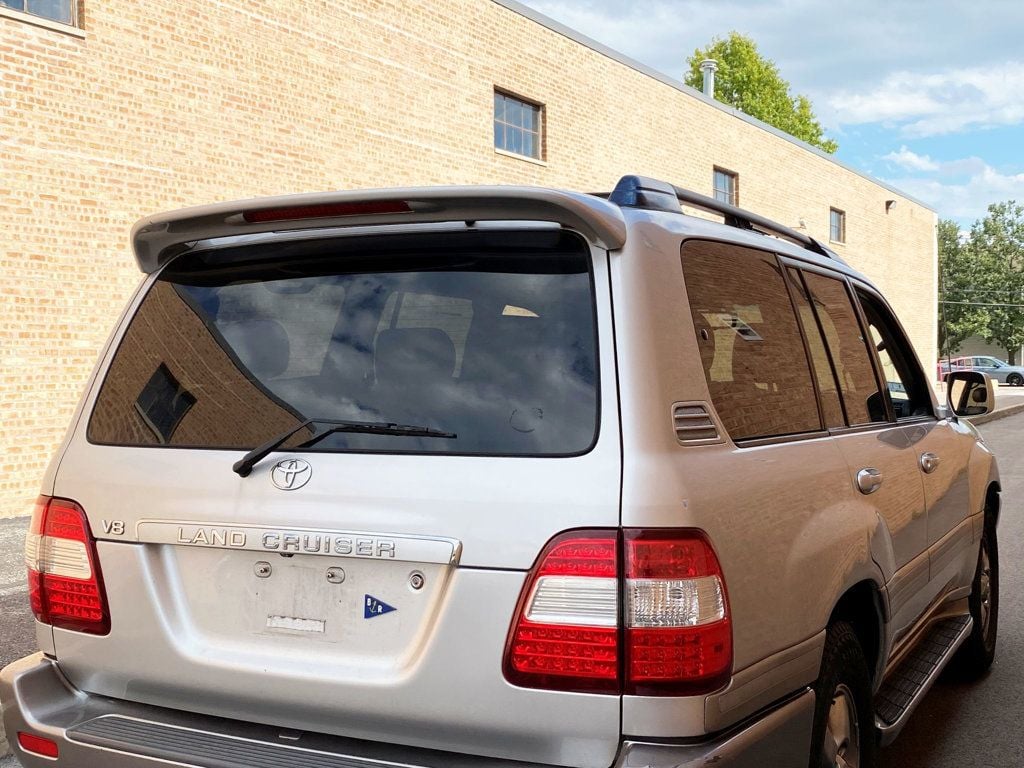 2006 Toyota Land Cruiser VX photo 4