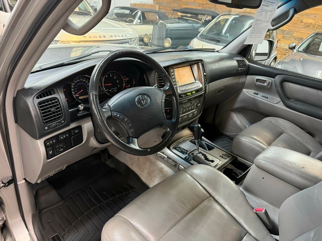 2006 Toyota Land Cruiser Local Trade/Heated Leather Seats/Navigation/JBL Audio - 23065774 - 9