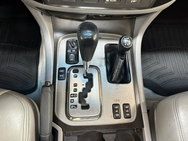 2006 Toyota Land Cruiser Local Trade/Heated Leather Seats/Navigation/JBL Audio - 23065774 - 14