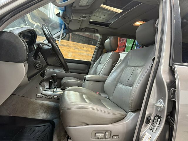 2006 Toyota Land Cruiser Local Trade/Heated Leather Seats/Navigation/JBL Audio - 23065774 - 19