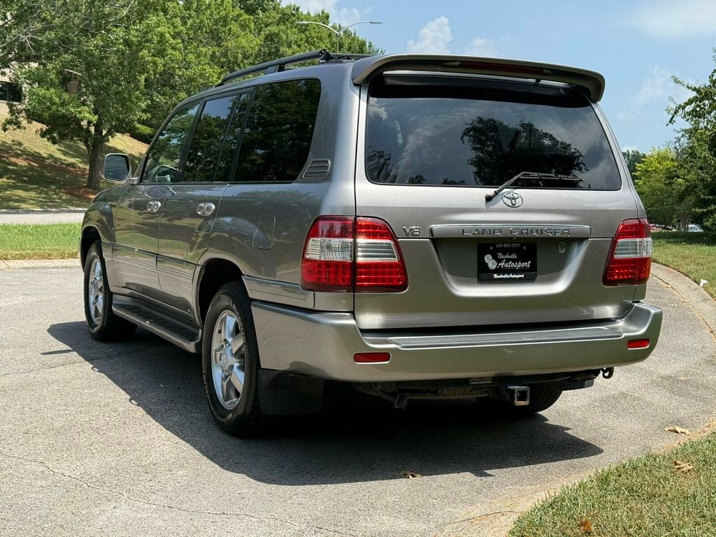 2006 Toyota Land Cruiser Local Trade/Heated Leather Seats/Navigation/JBL Audio - 23065774 - 3