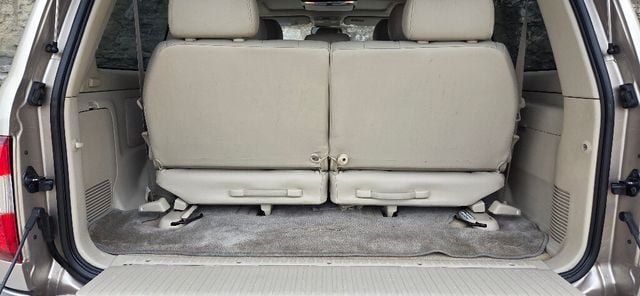 2006 Toyota Land Cruiser LOW MILES Timing Belt Done CLEAN 4x4 3rd Row 615-300-6004 - 22996837 - 17