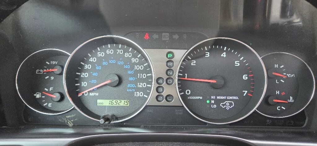 2006 Toyota Land Cruiser LOW MILES Timing Belt Done CLEAN 4x4 3rd Row 615-300-6004 - 22996837 - 32