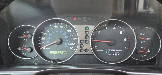 2006 Toyota Land Cruiser LOW MILES Timing Belt Done CLEAN 4x4 3rd Row 615-300-6004 - 22996837 - 32