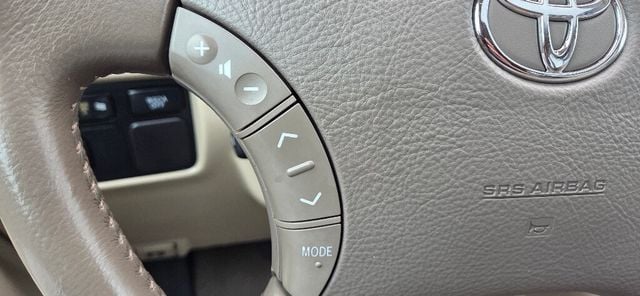 2006 Toyota Land Cruiser LOW MILES Timing Belt Done CLEAN 4x4 3rd Row 615-300-6004 - 22996837 - 33