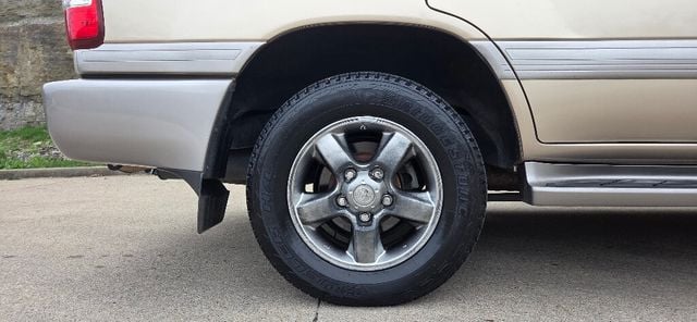 2006 Toyota Land Cruiser LOW MILES Timing Belt Done CLEAN 4x4 3rd Row 615-300-6004 - 22996837 - 38